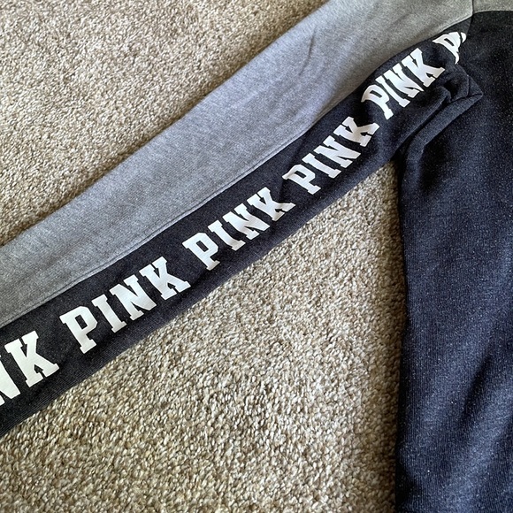 VS Pink Logo Half Zip Pullover - Picture 4 of 8